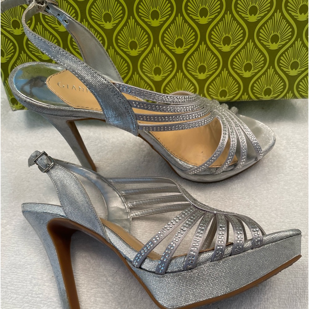 Gianni Bini party sandals.
